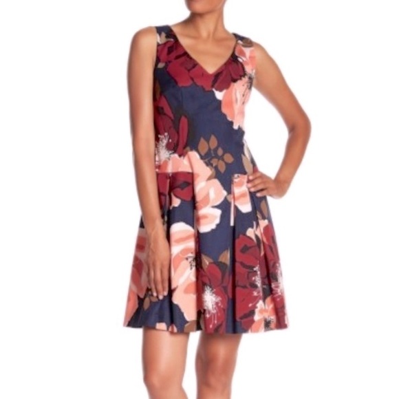 TRINA TURK devoted floral sleeveless dress size 6 NWT - Picture 1 of 16